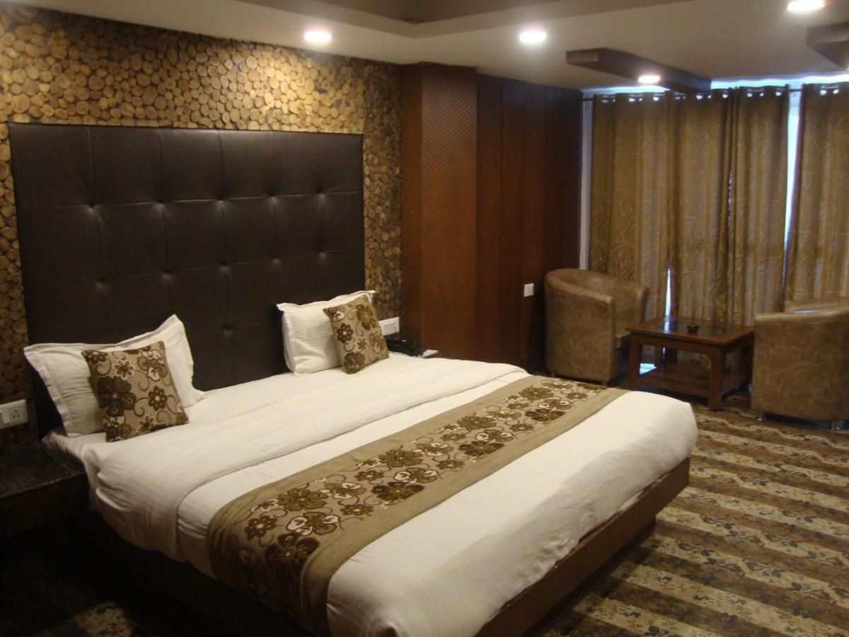 Hotel Hamers International Masuri Exterior foto