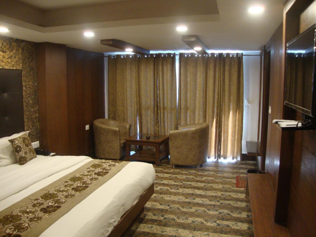 Hotel Hamers International Masuri Exterior foto
