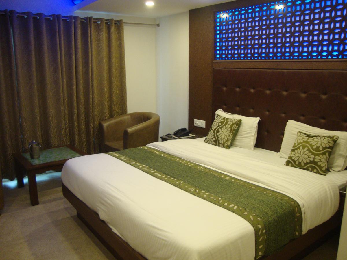 Hotel Hamers International Masuri Exterior foto
