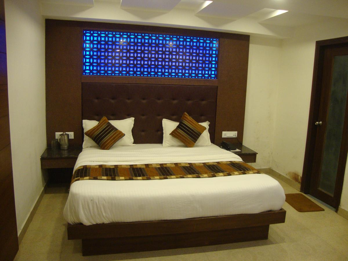 Hotel Hamers International Masuri Exterior foto