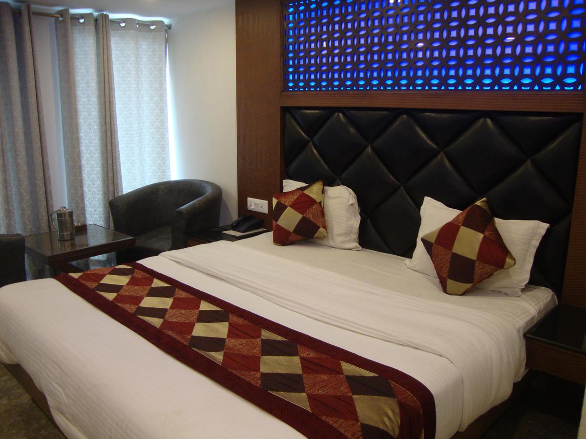 Hotel Hamers International Masuri Exterior foto